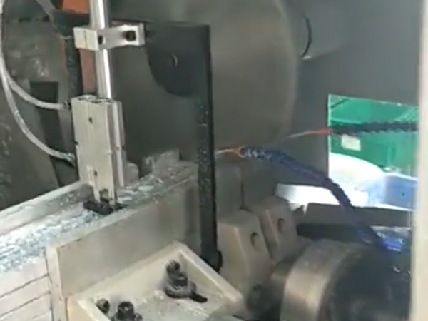 全自動鋁材切割機