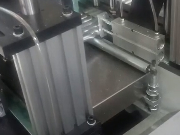 全自動鋁材切割機